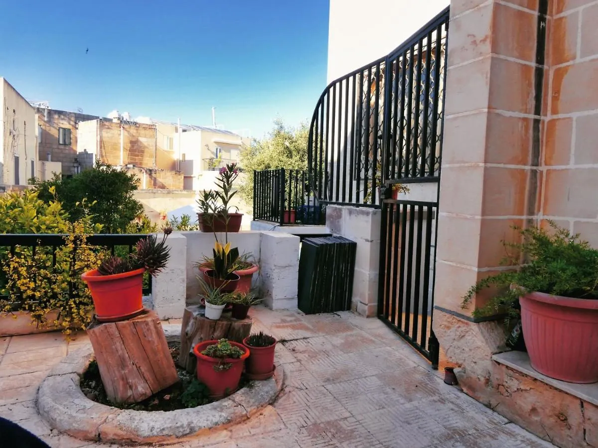 Modern Bedroom Gzira Guest house